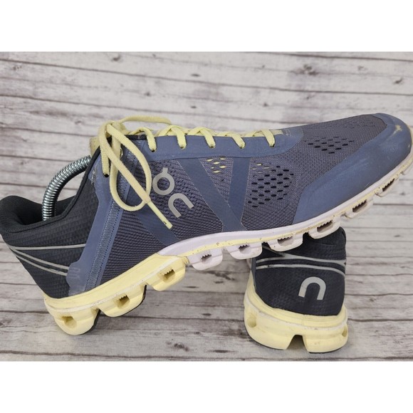 On Womens Swiss Engineering Cloudflow Gray Running Shoes Sneakers Size 9 - Picture 6 of 10